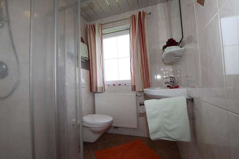 Badezimmer in der Ferienwohnung im Haus Gugglberger